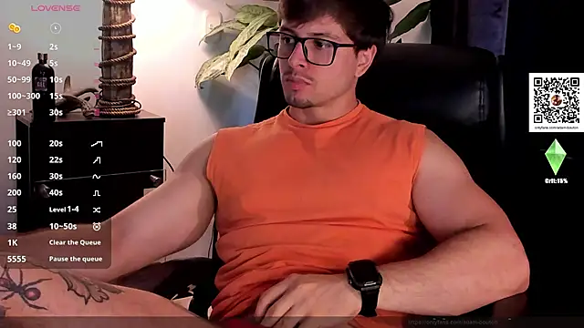 ADAM BOUTON  online show from November 5, 12:40 pm