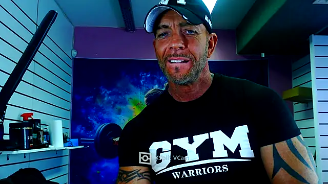 fabxxl online show from April 4, 11:40 am