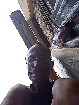 Snapshot of nevessartori chatting on December 31, 6:35 pm nevessartori online show from December 31, 6:35 pm