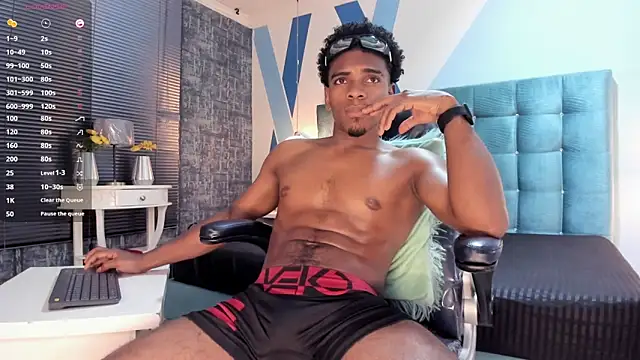 Snapshot of Jack_Muscles69_ chatting on February 24, 6:58 pm Jack Muscles69 online show from February 24, 6:58 pm