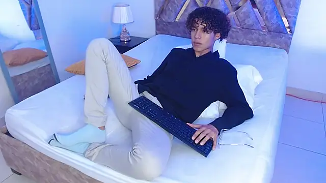 nickolas moon online show from January 9, 11:36 am