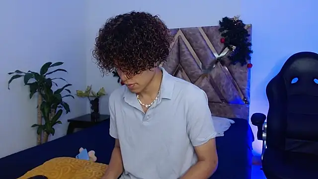 nickolas moon online show from December 30, 5:34 pm