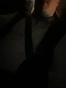 Snapshot of daddybear100 chatting on March 14, 6:50 pm daddybear100 online show from March 14, 6:50 pm