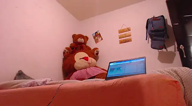 JossCollinss online show from December 21, 9:15 pm