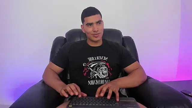 JamesGraay online show from January 11, 6:35 am