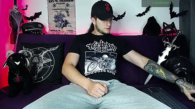 blckwolf 6 online show from November 10, 6:35 pm