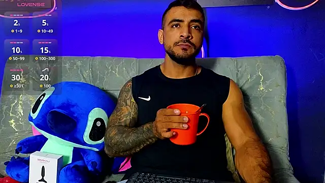 ERIC HARRISON online show from December 13, 10:49 pm