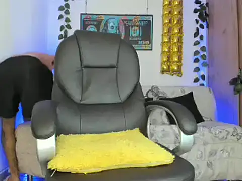 mikee scooth online show from January 14, 3:47 pm