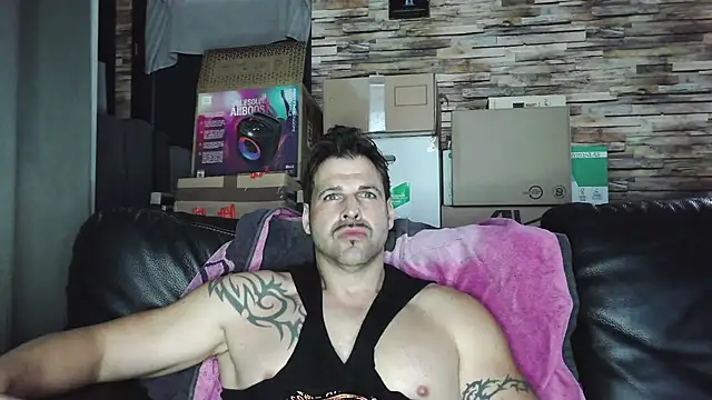 XxBigboybandxX online show from February 27, 5:23 pm