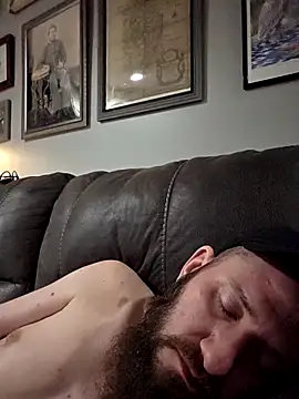 Icebearsticlese online show from April 11, 7:45 am