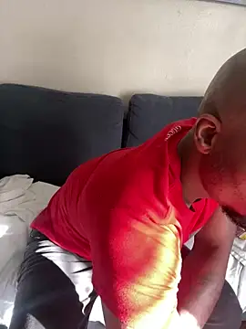 SexxyreddMale online show from December 31, 9:17 pm