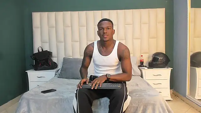 Troykhalil online show from January 22, 9:00 pm