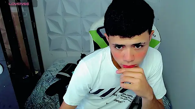 bby santi online show from December 11, 1:00 pm