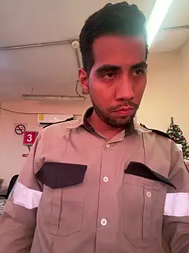 EnriquePersian197 online show from February 2, 7:55 pm