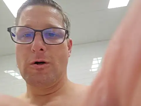 mneuertxh online show from February 25, 6:42 pm