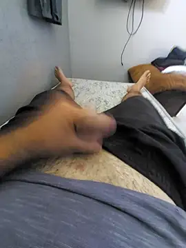 mfreitas005 online show from November 12, 4:24 pm