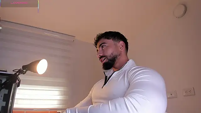 edrick walton1 online show from November 17, 12:52 pm