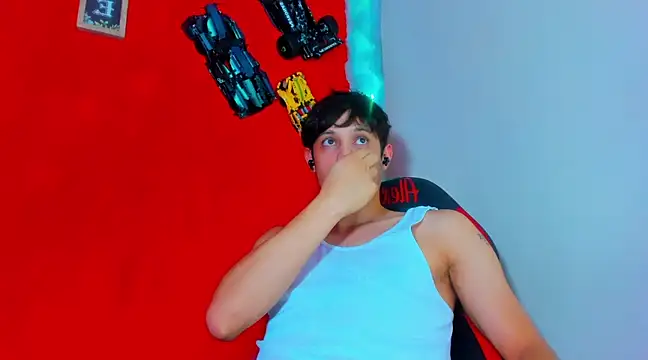 LilOwen  online show from March 7, 11:37 pm