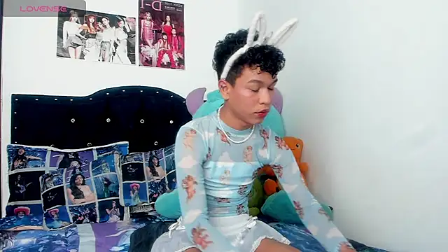 MateoAngel- online show from January 12, 8:03 pm