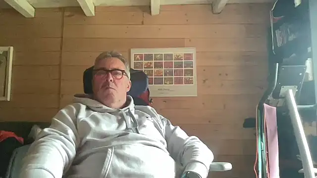 lelohop online show from April 14, 11:32 am