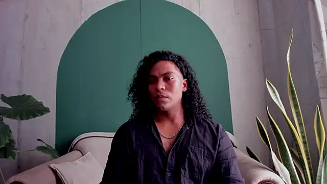 noah jones   online show from November 20, 6:29 pm