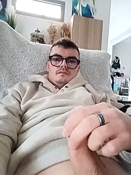 GLouglou19 online show from November 2, 4:00 pm