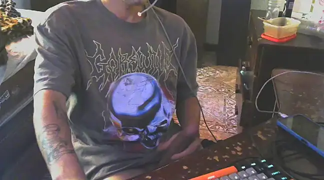 iCrashzin online show from February 16, 2:10 pm