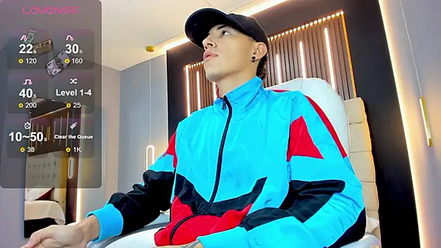 Lobo 17  online show from February 11, 3:55 am