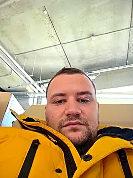 KarlosCarutox online show from December 15, 9:17 am