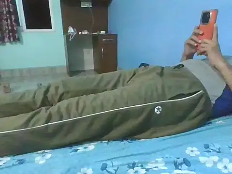 Snapshot of Ishan003 chatting on October 16, 4:15 pm Ishan003 online show from October 16, 4:15 pm
