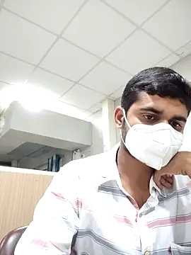 Snapshot of Ishan003 chatting on February 21, 1:44 pm Ishan003 online show from February 21, 1:44 pm