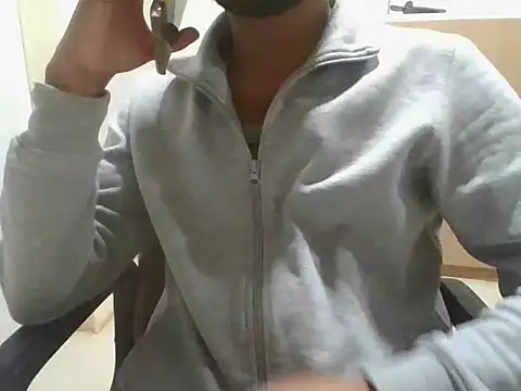 Snapshot of Ishan003 chatting on January 19, 3:32 pm Ishan003 online show from January 19, 3:32 pm