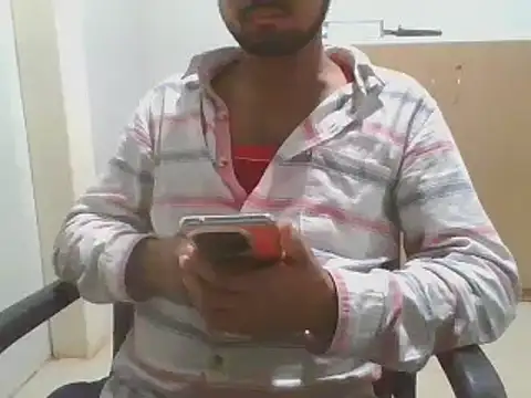 Snapshot of Ishan003 chatting on January 29, 3:37 pm Ishan003 online show from January 29, 3:37 pm