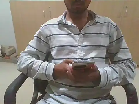 Snapshot of Ishan003 chatting on February 19, 3:27 pm Ishan003 online show from February 19, 3:27 pm