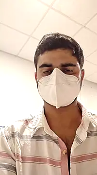 Snapshot of Ishan003 chatting on December 6, 1:55 pm Ishan003 online show from December 6, 1:55 pm