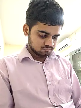 Ishan003 online show from April 7, 10:04 am