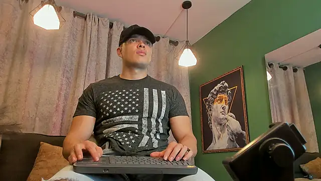 Snapshot of Jake_Tylerr_ chatting on September 8, 5:34 pm Jake Tylerr online show from September 8, 5:34 pm
