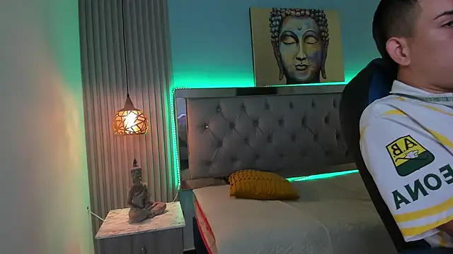 JackSwan18 online show from November 17, 7:50 pm