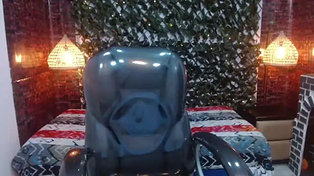 JackSwan18 online show from January 9, 12:30 pm