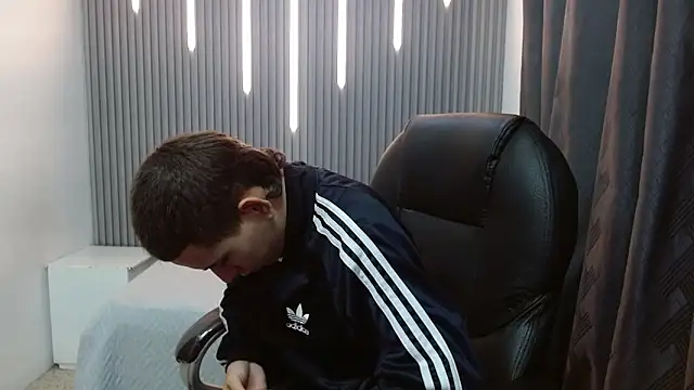 JackSwan18 online show from March 10, 1:06 pm