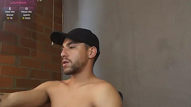 Leandro valenzuela online show from March 24, 6:35 pm