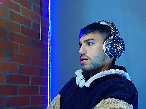 Leandro valenzuela online show from November 29, 10:39 am