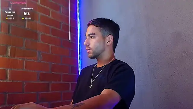 Leandro valenzuela online show from February 5, 3:41 pm