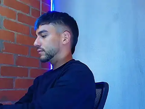 Leandro valenzuela online show from November 19, 8:20 pm