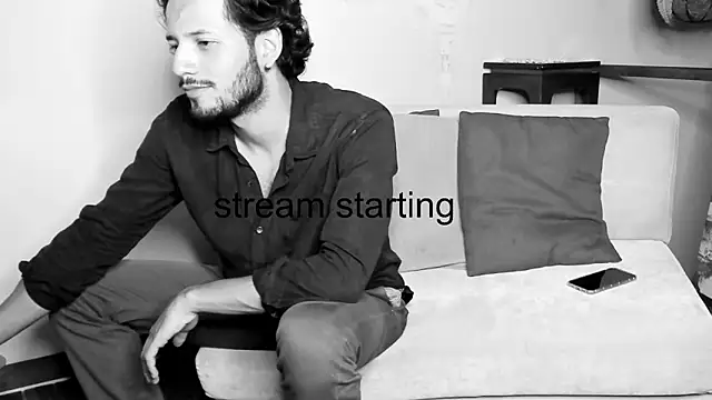 Snapshot of Nicholasrodrii chatting on February 13, 10:22 pm Nicholasrodrii online show from February 13, 10:22 pm