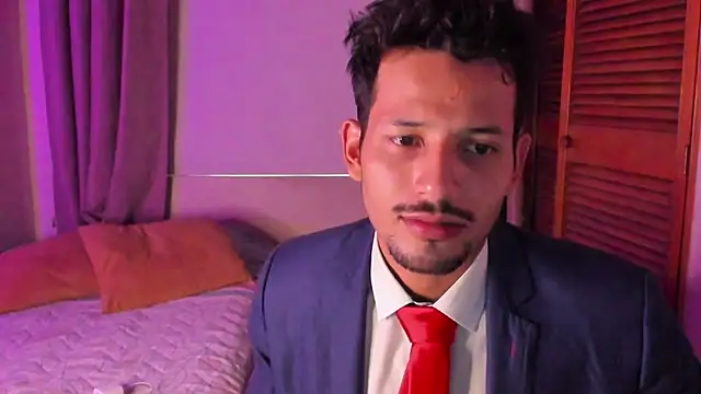 Nicholasrodrii online show from February 20, 9:49 pm