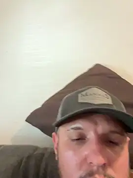 Snapshot of ThickCock8989 chatting on February 5, 8:46 pm ThickCock8989 online show from February 5, 8:46 pm