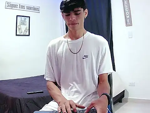 harrytomson 1 online show from November 29, 11:51 pm