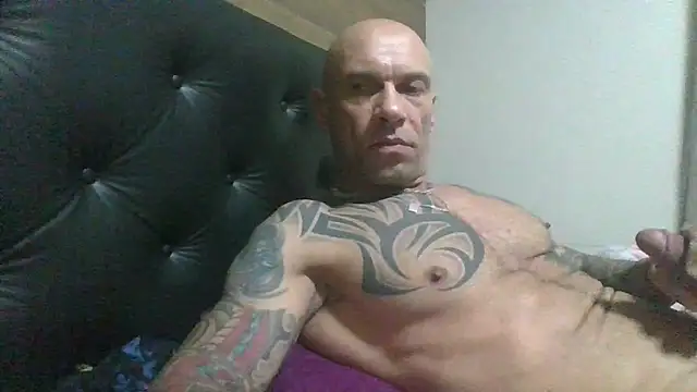 Arc8njoblack online show from July 14, 7:01 am