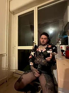 Snapshot of lope85540 chatting on October 28, 4:37 am lope85540 online show from October 28, 4:37 am